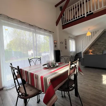 別荘 Laguntzarekin アスパレン